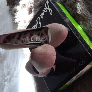 Sam Edelman yeah Putty Suede ..two tone Black, Grey 7 1/2 very comfortable